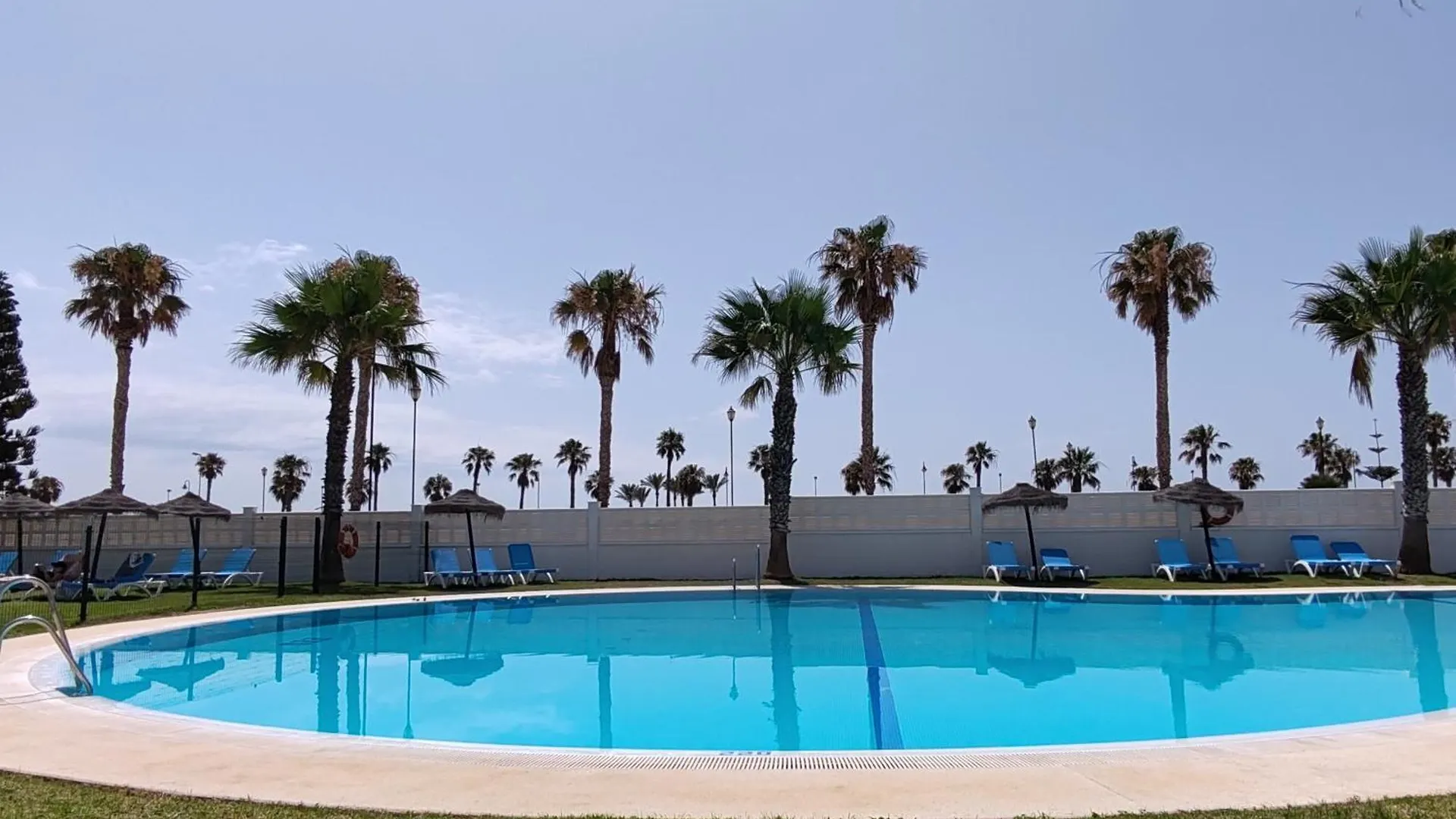 Apartment Sybarix Beach: 1ª Linea De Playa Roquetas de Mar